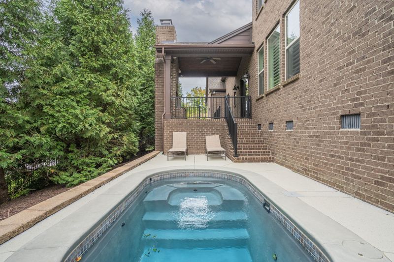 800 Lealand Ct, Nashville, TN 37204