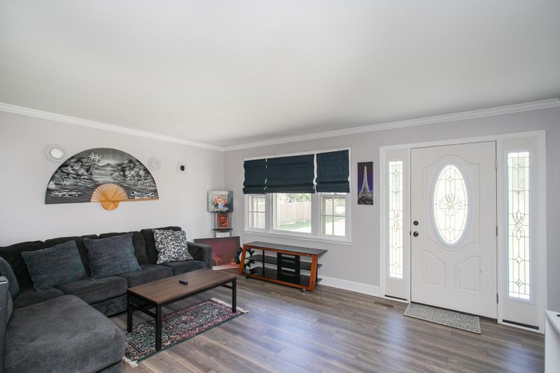 175 Deer Dr, La Vergne, TN 37086