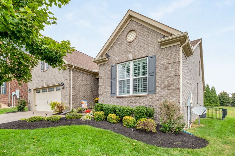 5211 Giardino Dr, Mount Juliet, TN 37122