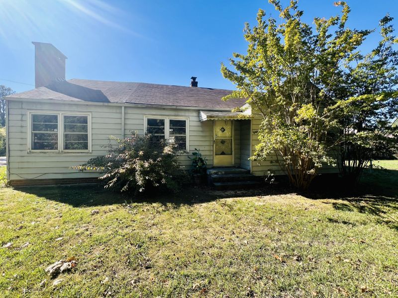 1437 Wilson Rd, Rossville, GA 30741