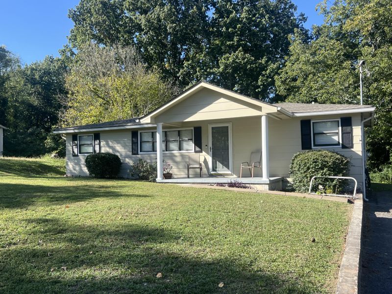 114 Anderson Rd, Rossville, GA 30741