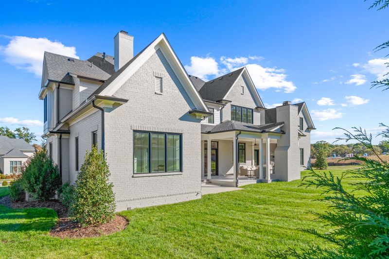 1703 Southwick Dr, Brentwood, TN 37027