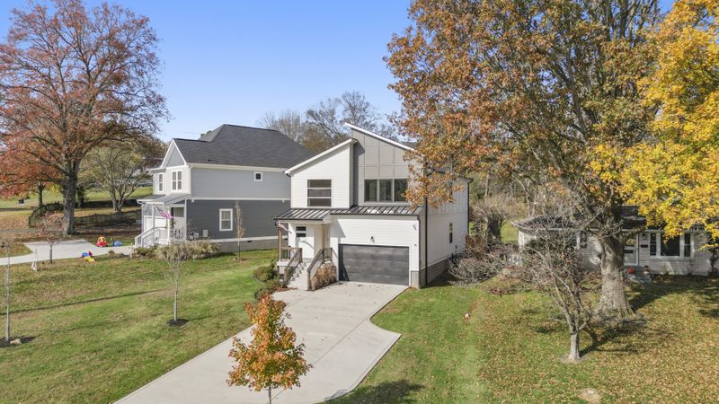 2611B Tiffany Dr, Nashville, TN 37206