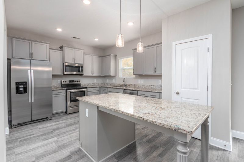 2202 Pathfinder Dr, Murfreesboro, TN 37127