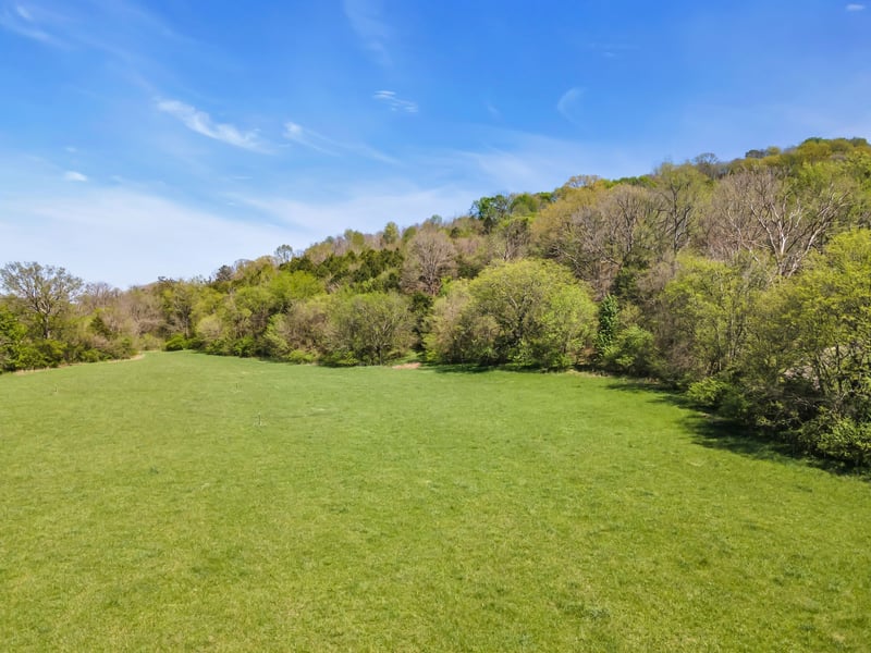 3035 Valley Creek Rd, Culleoka, TN 38451