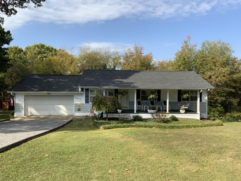 357 Jenkins Rd, Rossville, GA 30741