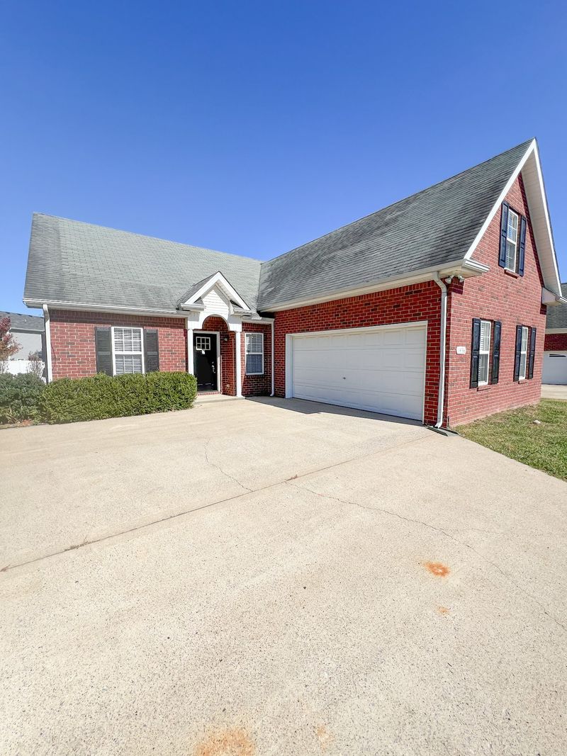 1436 Sunray Dr, Murfreesboro, TN 37127