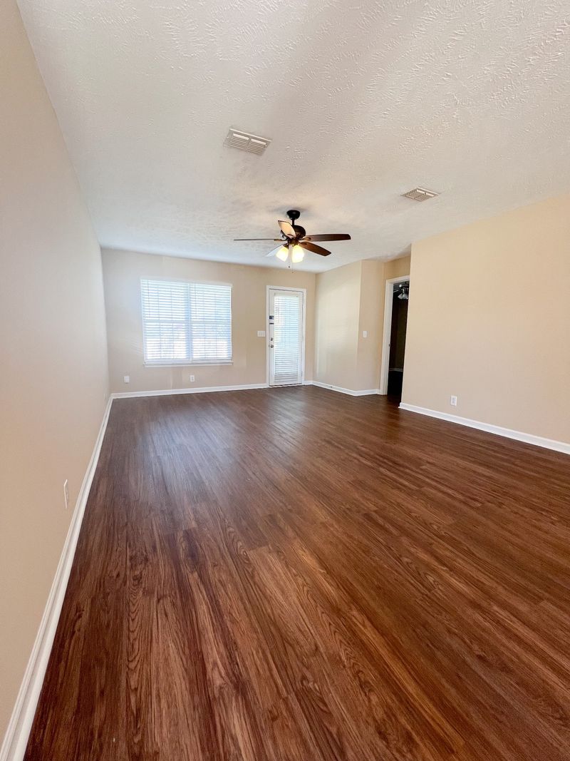 1436 Sunray Dr, Murfreesboro, TN 37127