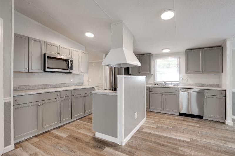 763 Mission Ridge Rd, Rossville, GA 30741