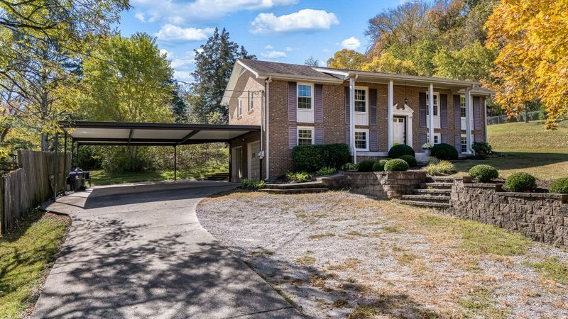 513 Hickory Trail Dr, Nashville, TN 37209