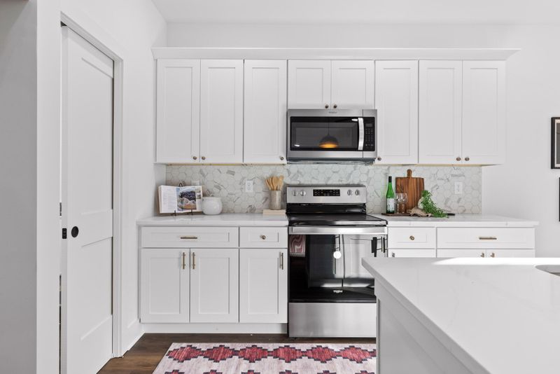 368 E Long Hollow Rd, Rock Spring, GA 30739