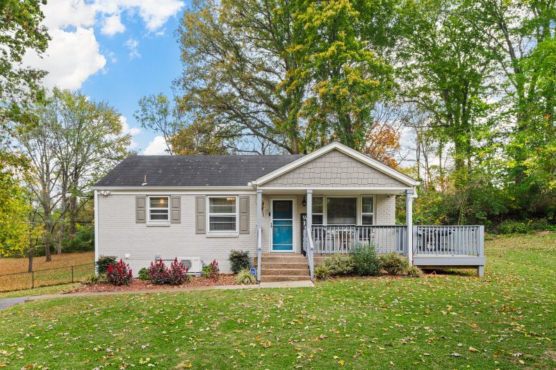 529 Cottonwood Dr, Nashville, TN 37214