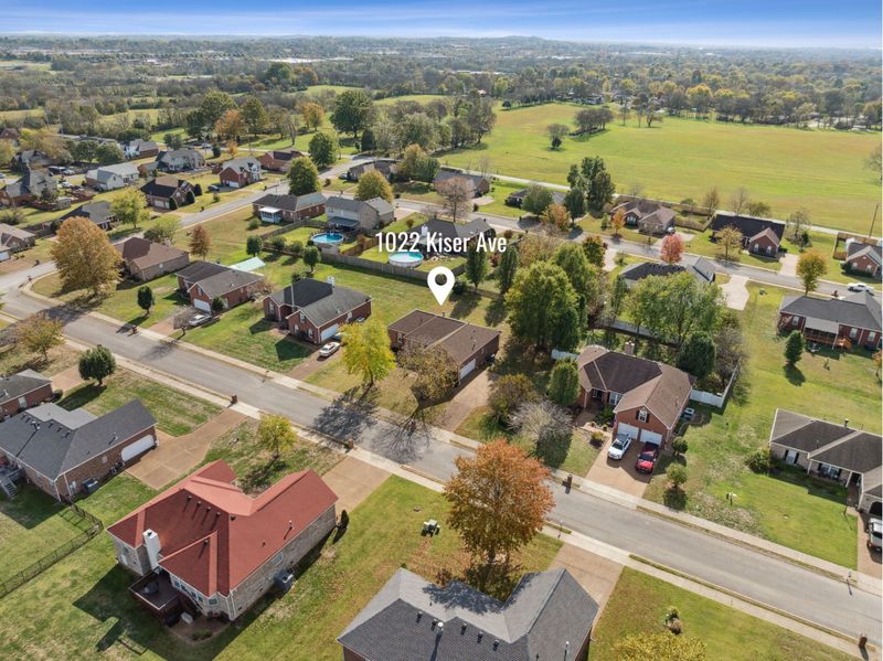 1022 Kiser Ave, Hendersonville, TN 37075