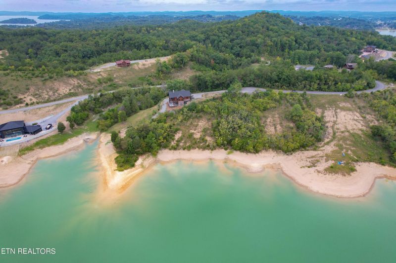 12 Bay View Pt, Sevierville, TN 37876