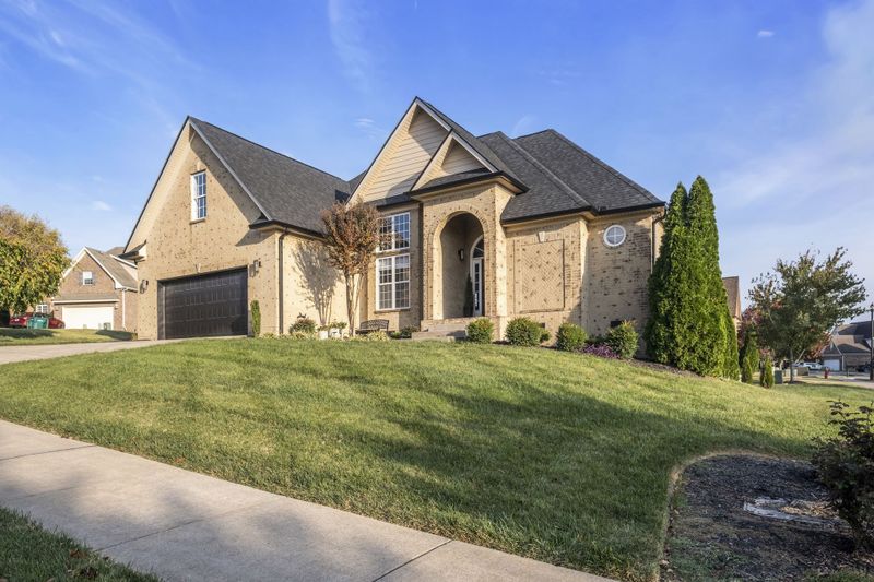 4000 Crest Ridge Cv, Spring Hill, TN 37174