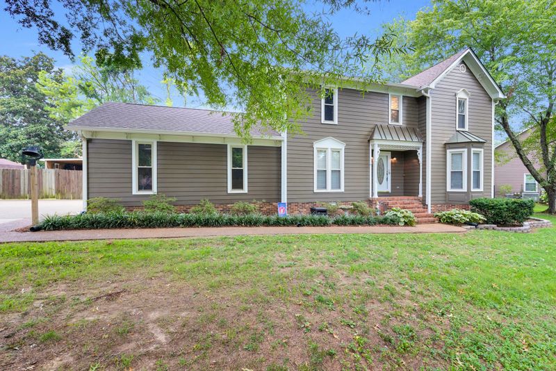 4011 Shenandoah Dr, Columbia, TN 38401