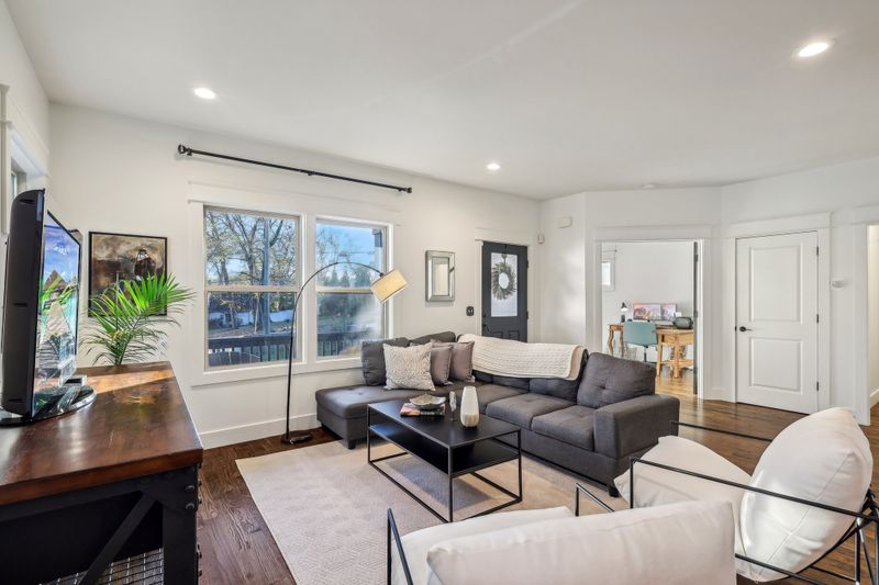 1301 Shelton Ave, Nashville, TN 37216