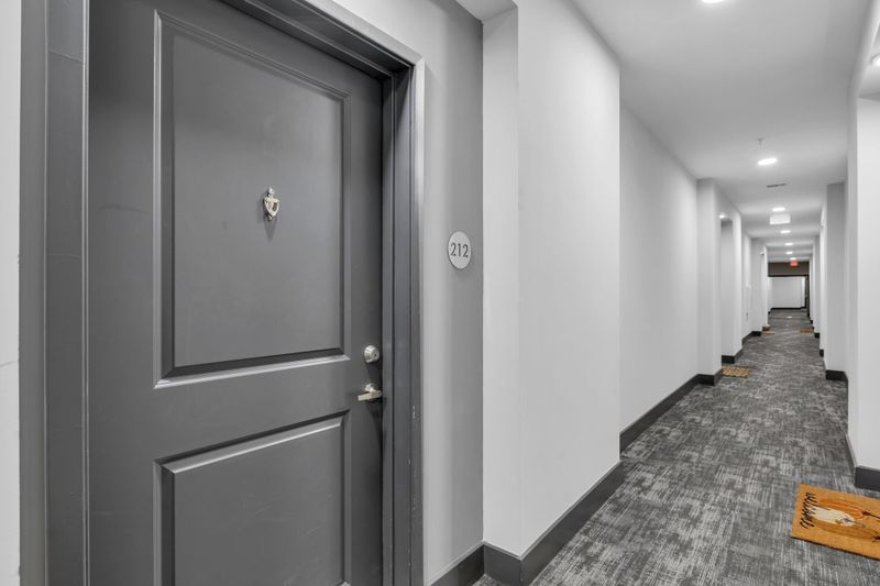 1677 54th Ave N #212, Nashville, TN 37209