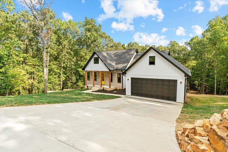 3118 Highland Cir, Rocky Face, GA 30740
