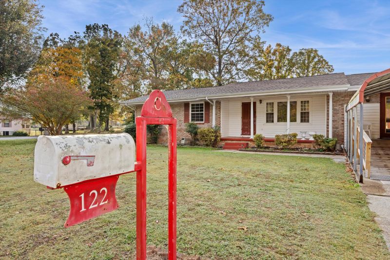 122 Belmeade Dr, Rossville, GA 30741