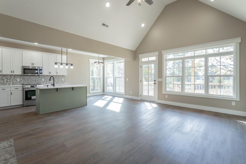 254 Auburn Dr, La Fayette, GA 30728