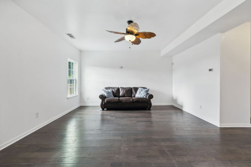 304 Parmley Ln, Nashville, TN 37207
