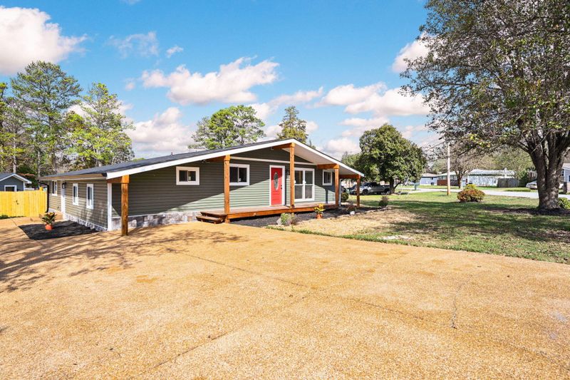 75 Elaine Cir, Fort Oglethorpe, GA 30742