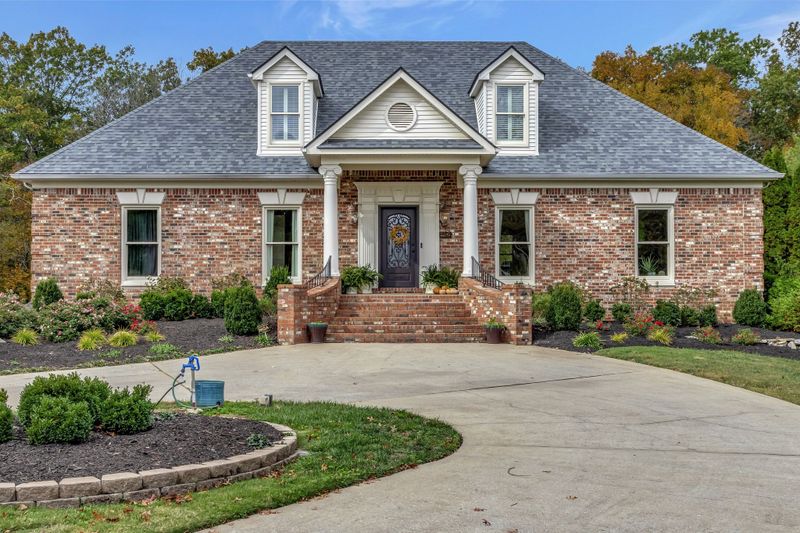 2240 Shannon Dr, Murfreesboro, TN 37129