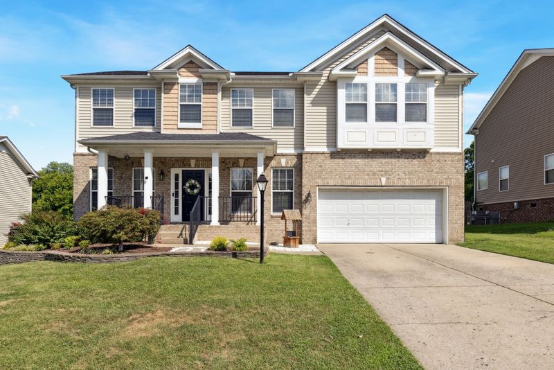 128 Legends Dr, Hendersonville, TN 37075