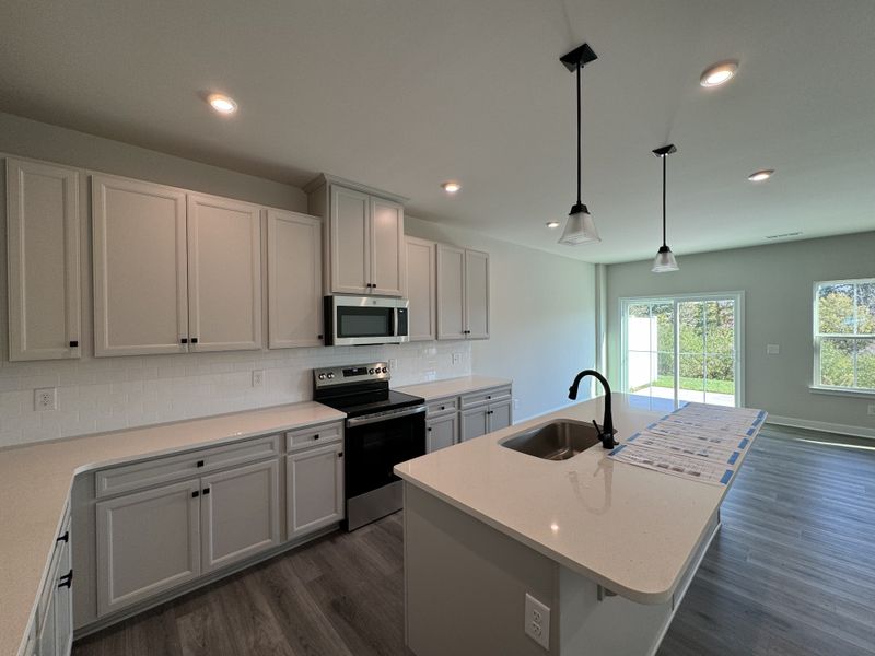 1018 Clendening Dr, Gallatin, TN 37066