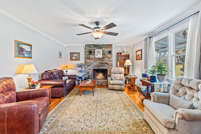 2760 Cave Springs Rd, Springfield, TN 37172