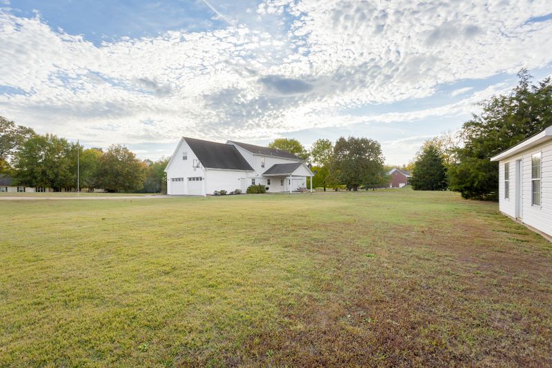 195 Oxford Dr, Killen, AL 35645