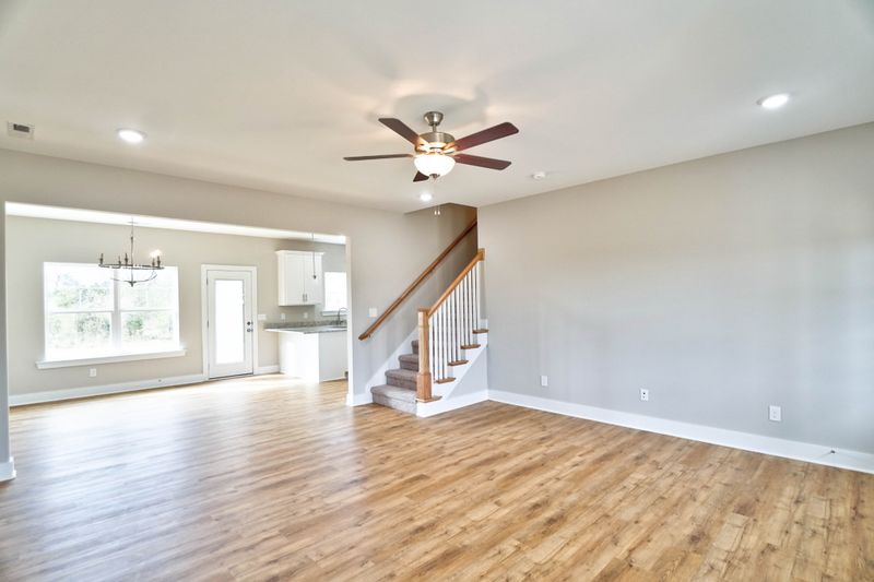 618 Vrabel Rd, Murfreesboro, TN 37130
