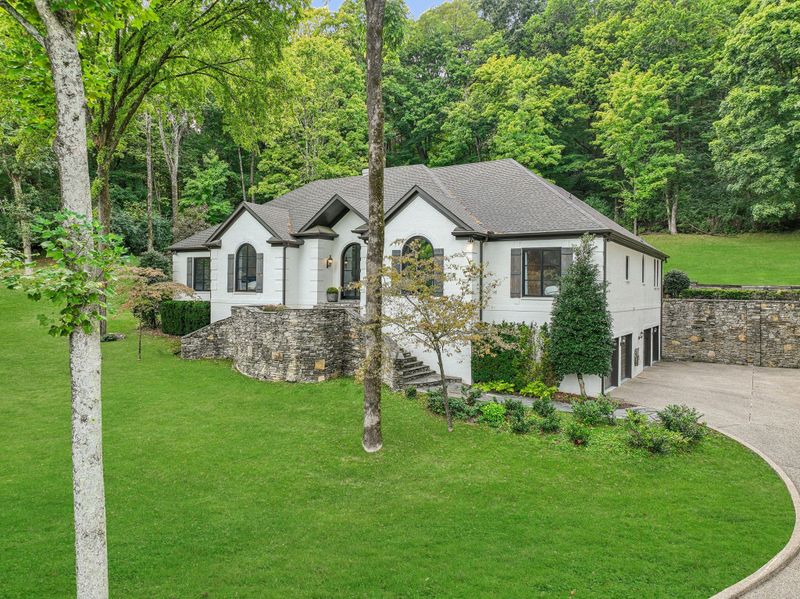 5221 Heathrow Hills Dr, Brentwood, TN 37027