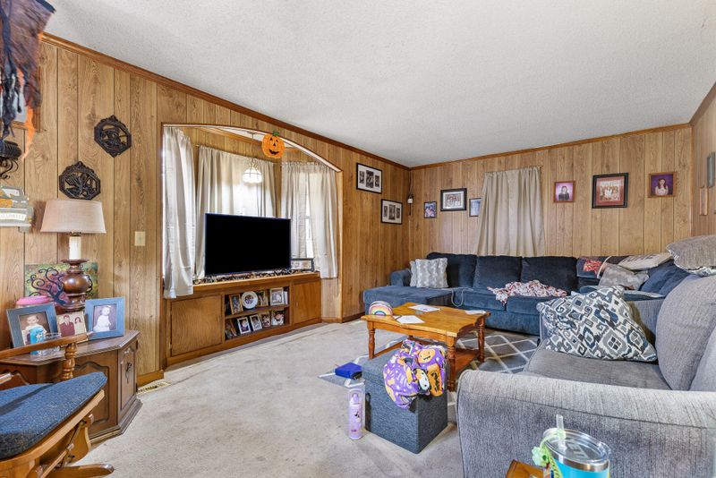 974 Sagamore Dr, Tunnel Hill, GA 30755