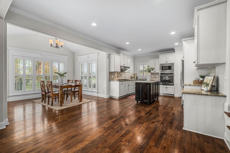 2728 Presley Dr, Murfreesboro, TN 37128