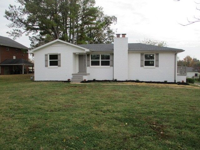 111 Hawkins Ave, Gallatin, TN 37066
