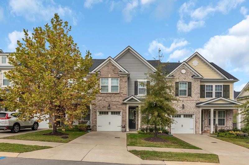 816 Kennear Ln, Mount Juliet, TN 37122
