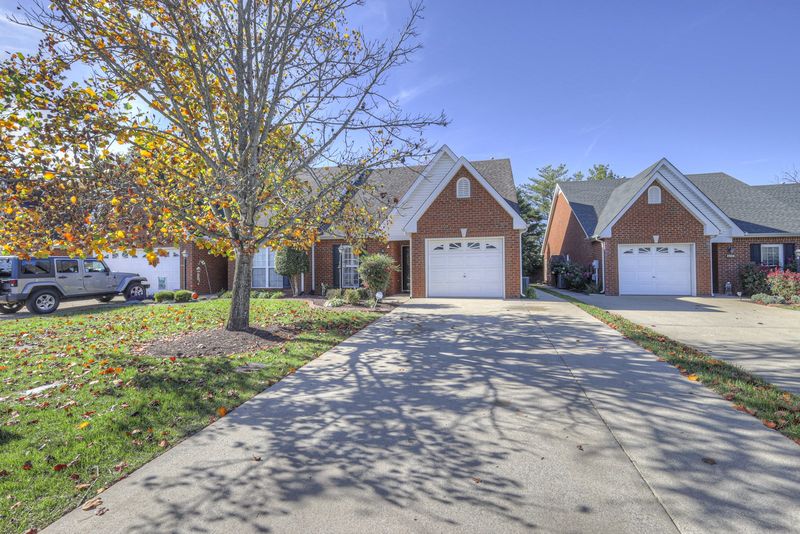 2558 Shinnecock Ct, Murfreesboro, TN 37127