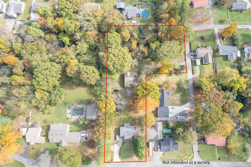 712 Orchard Ter, Rossville, GA 30741