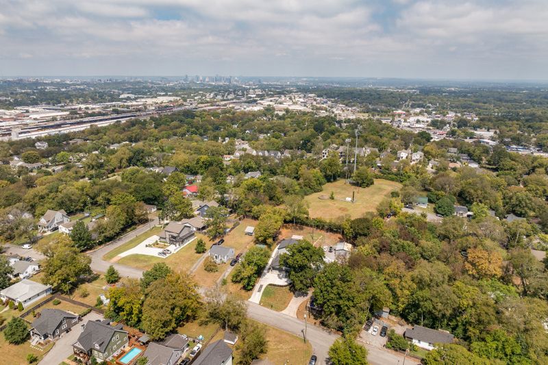 510 High St, Nashville, TN 37211