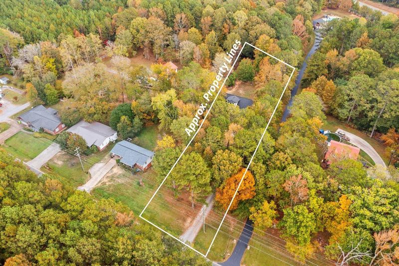 1887 Riverbend Rd, Dalton, GA 30721
