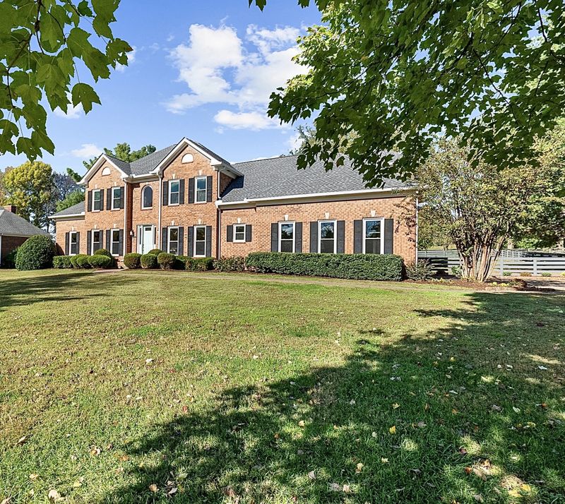 2530 Saint James Dr, Franklin, TN 37064