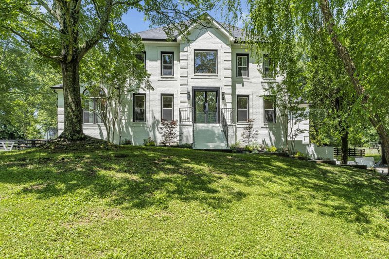 1032 Cedarview Ln, Franklin, TN 37067