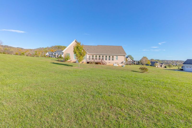 235 Windy Hill Dr, Rocky Face, GA 30740