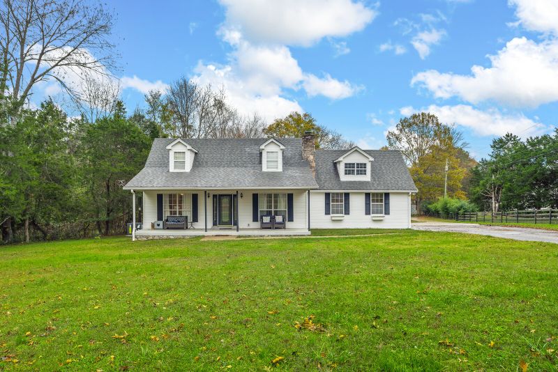 1050 John Wright Rd, Mount Juliet, TN 37122