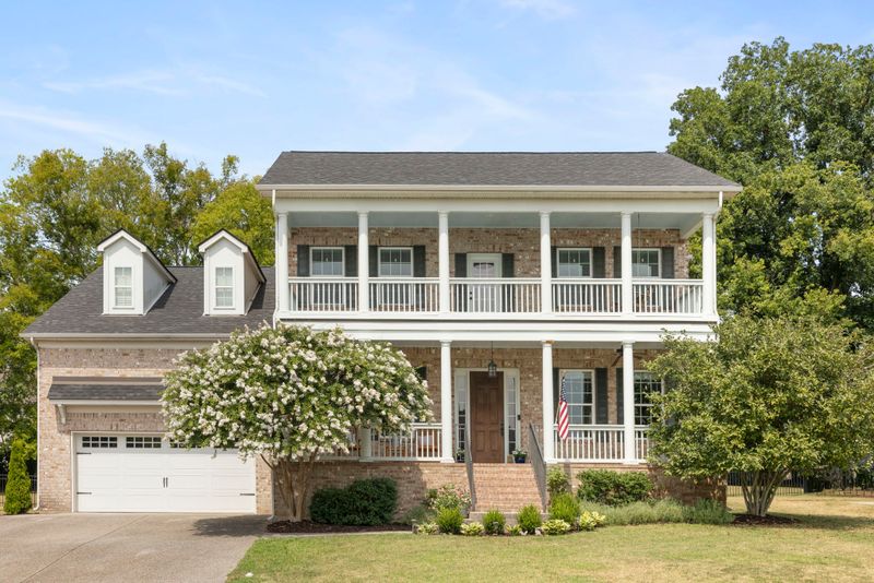 1389 Round Hill Ln, Spring Hill, TN 37174
