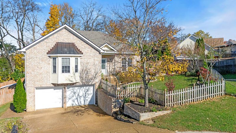 22 Anton Ct, Nashville, TN 37211