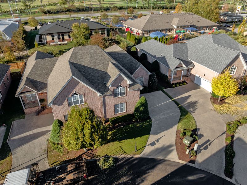 111 Belmont Cir, Hendersonville, TN 37075