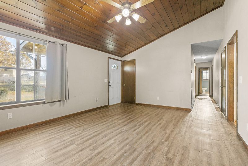 453 Hill St, Ringgold, GA 30736